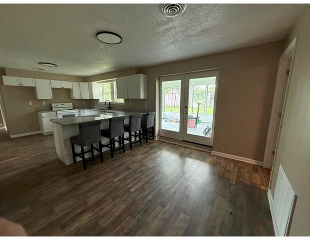 395 Price Circle, Spring City, TN 37381
