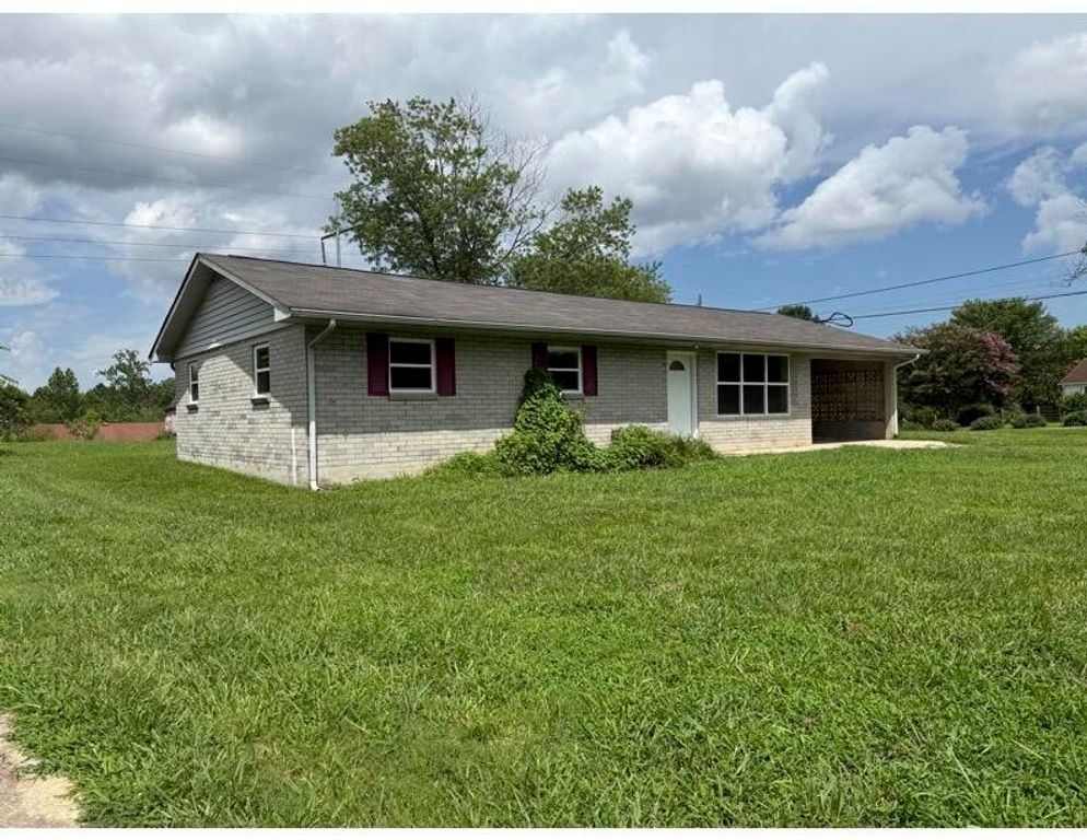 395 Price Circle, Spring City, TN 37381