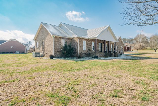 25 Billy Goat Hill Rd, Winchester, TN 37398