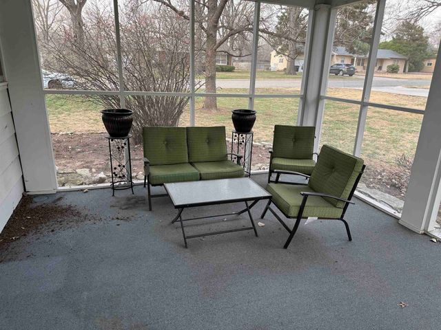 727 E Harvard Ave, El Dorado, KS 67042