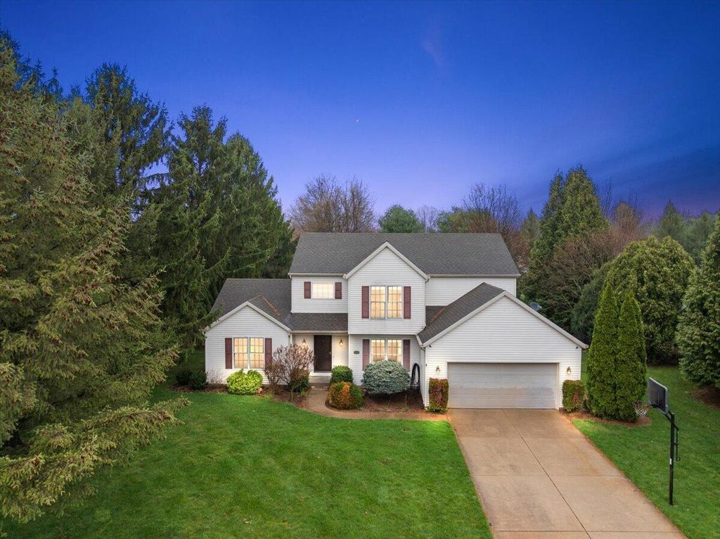 1701 J W Way, Saint Joseph, MI 49085