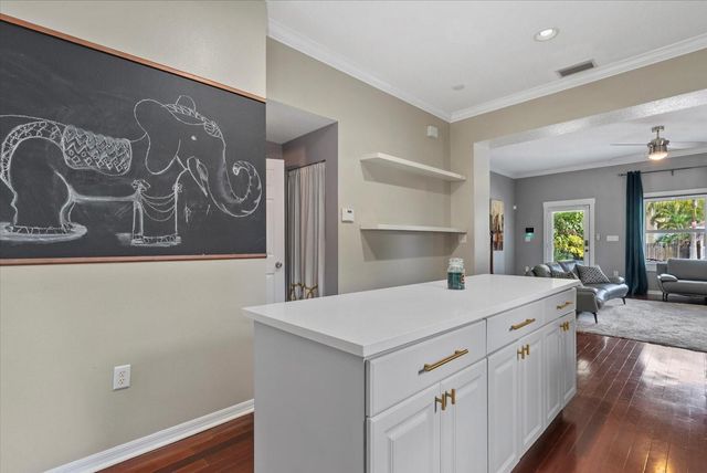 412 E AMELIA AVENUE, Tampa, FL 33602