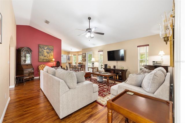 13855 SW HIGHWAY 484, Dunnellon, FL 34432
