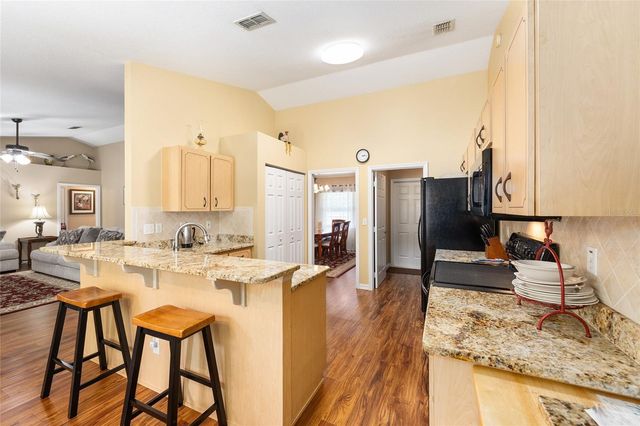 13855 SW HIGHWAY 484, Dunnellon, FL 34432