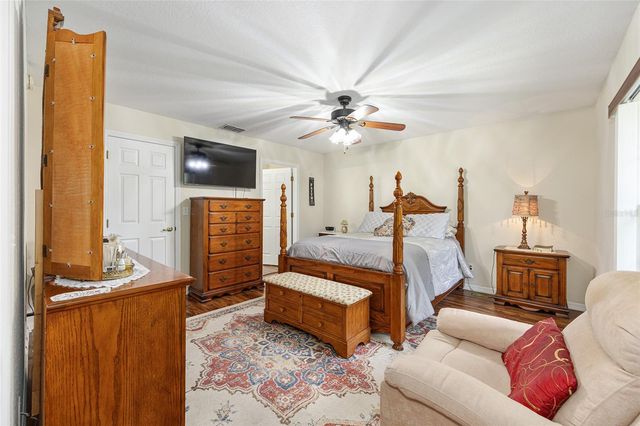 13855 SW HIGHWAY 484, Dunnellon, FL 34432