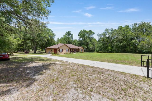 13855 SW HIGHWAY 484, Dunnellon, FL 34432