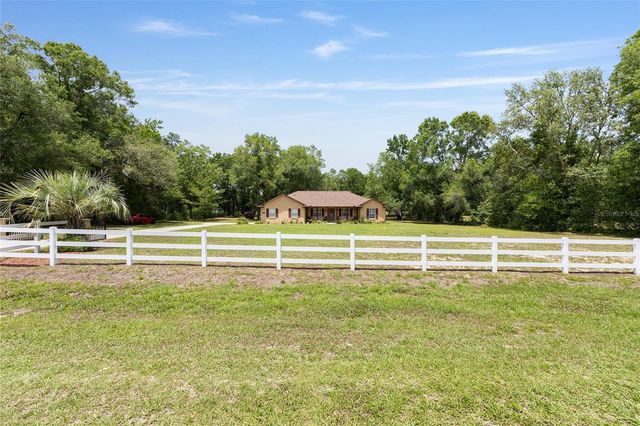 13855 SW HIGHWAY 484, Dunnellon, FL 34432