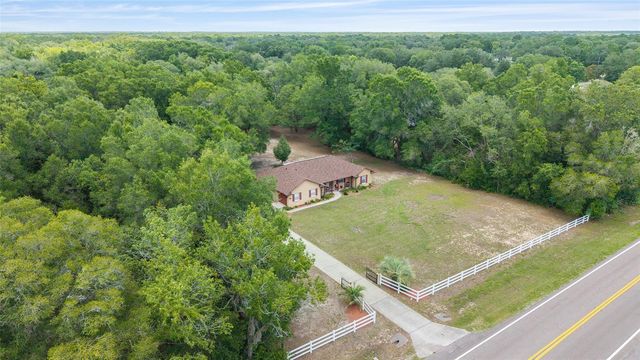 13855 SW HIGHWAY 484, Dunnellon, FL 34432