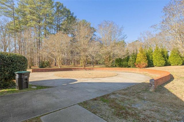 614 Burnett Ferry Road, Rome, GA 30165