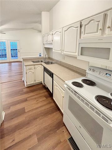 1023 Yellowhammer, Northport, AL 35476