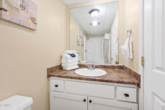 413 Baskins Creek Road, Gatlinburg, TN 37738