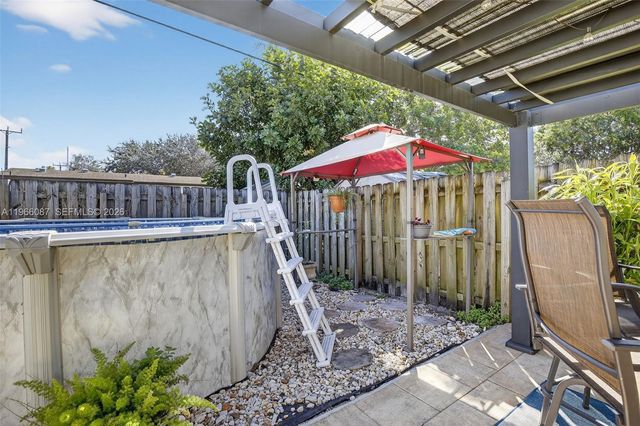 4998 SW 92nd Ter, Cooper City, FL 33328