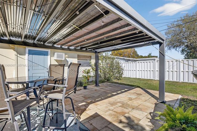 4998 SW 92nd Ter, Cooper City, FL 33328