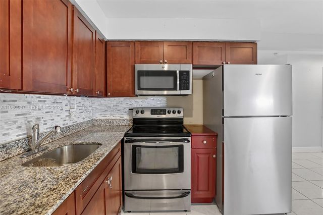 4998 SW 92nd Ter, Cooper City, FL 33328