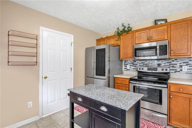 112 Hosta Drive, Raeford, NC 28376