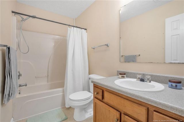 112 Hosta Drive, Raeford, NC 28376