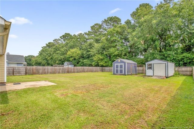 112 Hosta Drive, Raeford, NC 28376