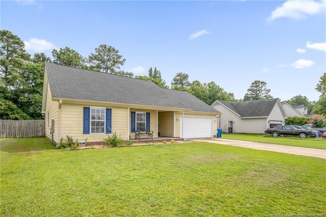 112 Hosta Drive, Raeford, NC 28376