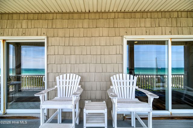 98 Oleander Court, Surf City, NC 28445