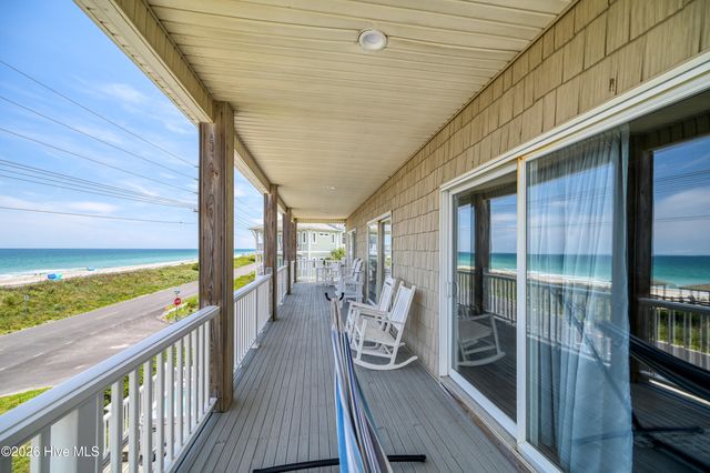 98 Oleander Court, Surf City, NC 28445