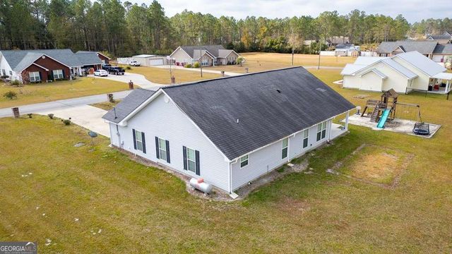 99 Jennifer Lane, Baxley, GA 31513