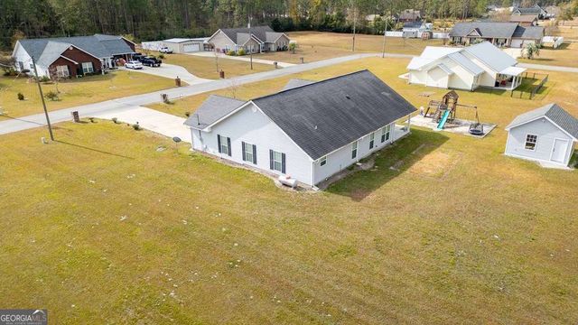 99 Jennifer Lane, Baxley, GA 31513