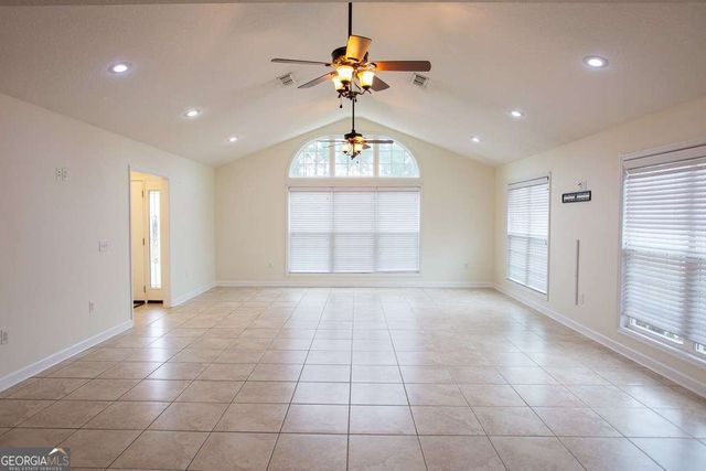 99 Jennifer Lane, Baxley, GA 31513