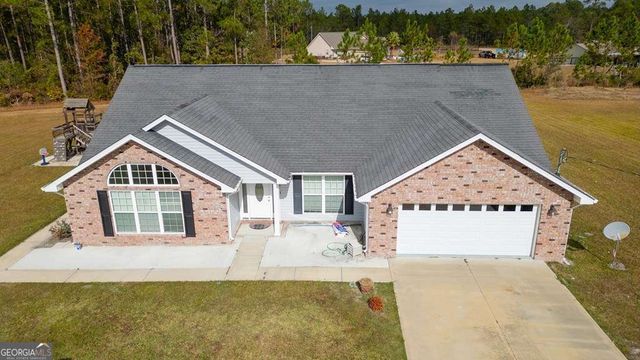 99 Jennifer Lane, Baxley, GA 31513