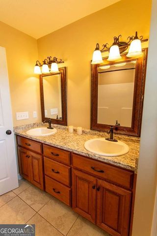 99 Jennifer Lane, Baxley, GA 31513