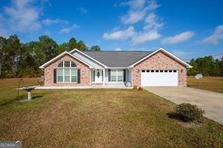 99 Jennifer Lane, Baxley, GA 31513