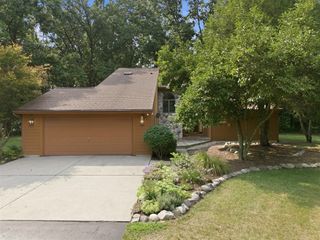9890 W Q Avenue, Mattawan, MI 49071