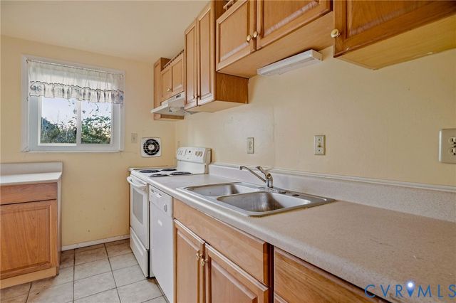 1206 Middleberry Dr, Henrico, VA 23231