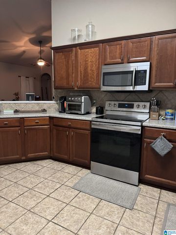 4820 LONGMEADOW LANE, Bessemer, AL 35022