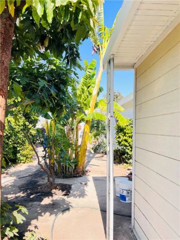 279 N 11th, Upland, CA 91786