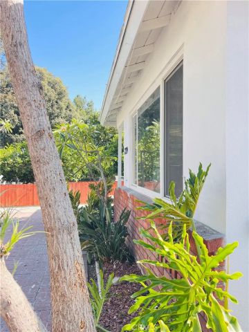 279 N 11th, Upland, CA 91786