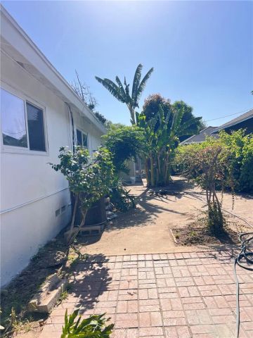 279 N 11th, Upland, CA 91786