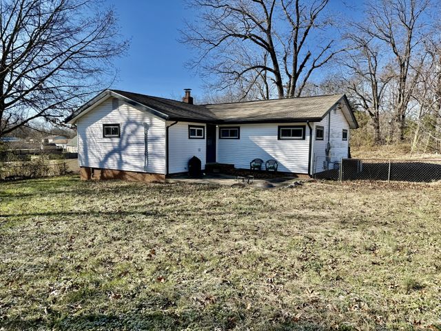 1499 N Liberty Church Rd, Clarksville, TN 37042