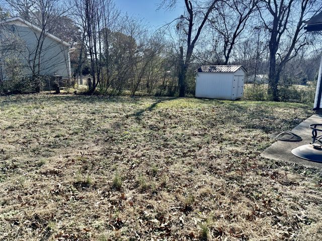 1499 N Liberty Church Rd, Clarksville, TN 37042