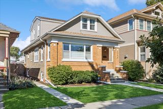 1173 S Taylor Avenue, Oak Park, IL 60304