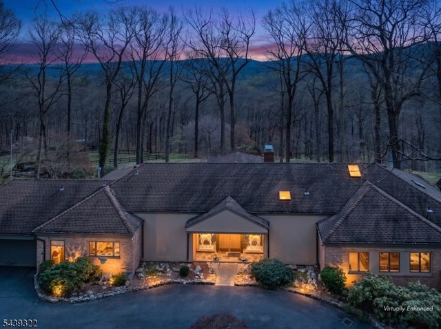 235 Mountainside Rd, Mendham Twp., NJ 07945