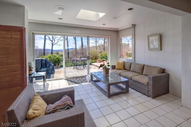 235 Mountainside Rd, Mendham Twp., NJ 07945