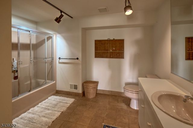 235 Mountainside Rd, Mendham Twp., NJ 07945