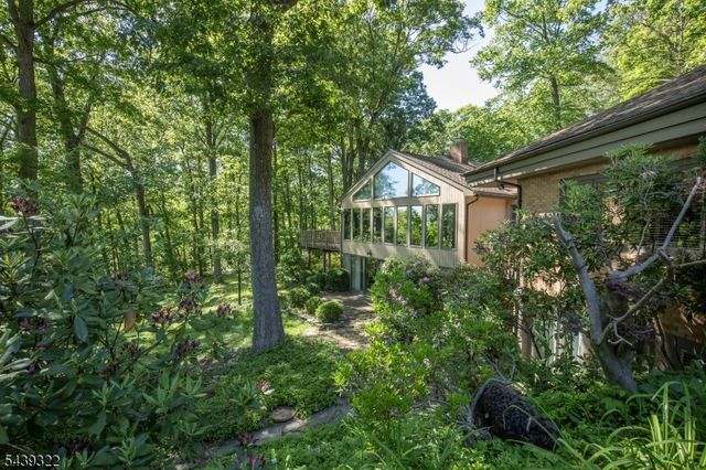 235 Mountainside Rd, Mendham Twp., NJ 07945