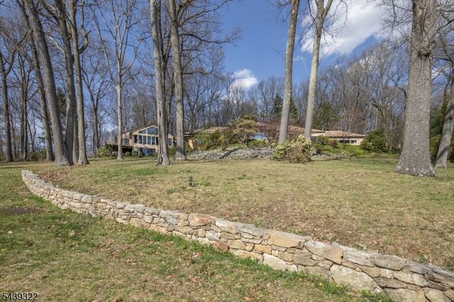 235 Mountainside Rd, Mendham Twp., NJ 07945
