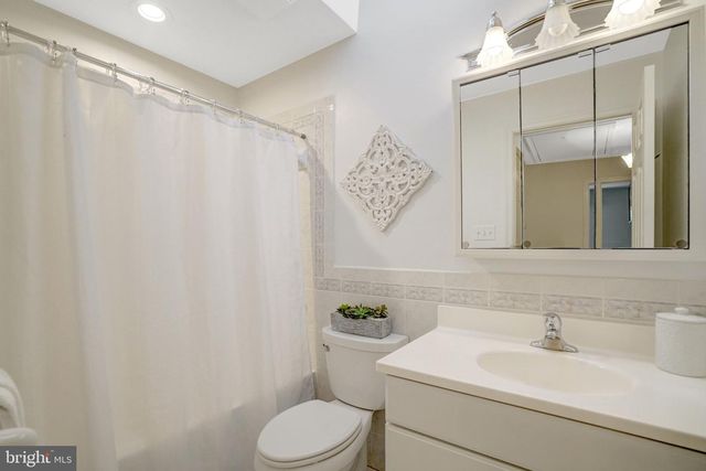 4409 FERRY LANDING RD, Alexandria, VA 22309