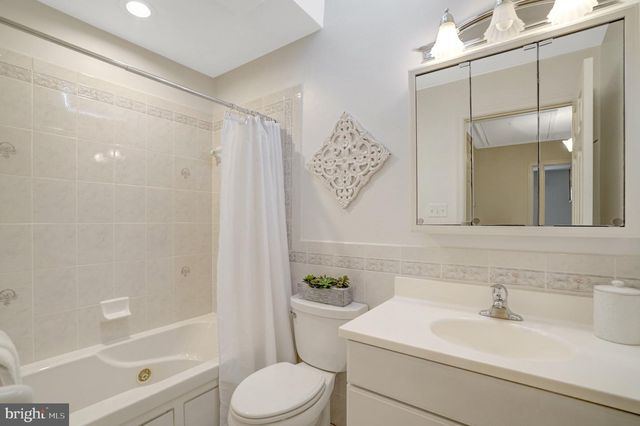 4409 FERRY LANDING RD, Alexandria, VA 22309