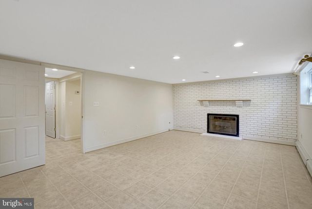 4409 FERRY LANDING RD, Alexandria, VA 22309