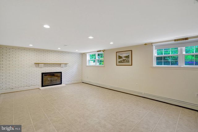 4409 FERRY LANDING RD, Alexandria, VA 22309
