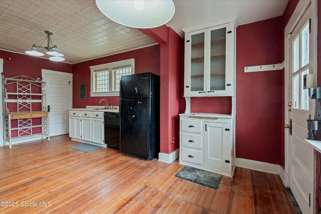 1318 Glenwood Boulevard, Schenectady, NY 12308