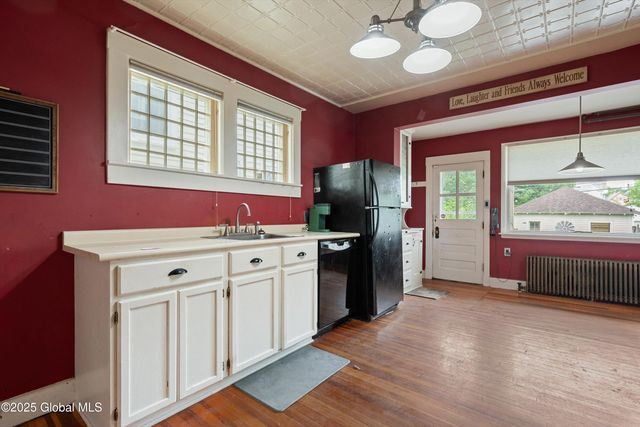 1318 Glenwood Boulevard, Schenectady, NY 12308